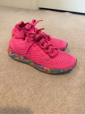 NOBULL NEON PINK SWIRL KNIT RUNNER (WOMEN'S) - 7 / NEON PINK SWIRL